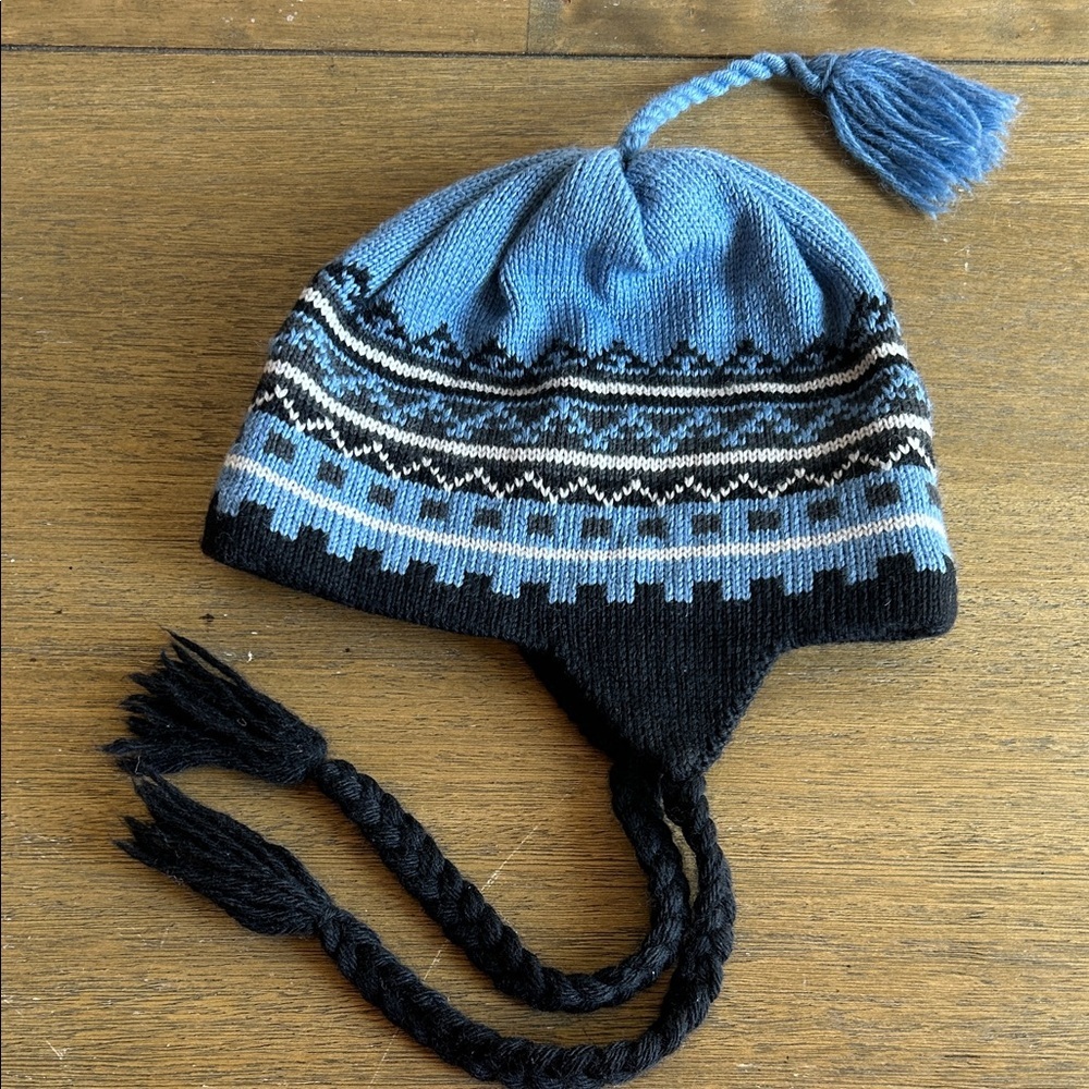 Vintage Moon Shadow Ear Flap Ski Hat 100% Wool One Size Fit Most. Made In Canada